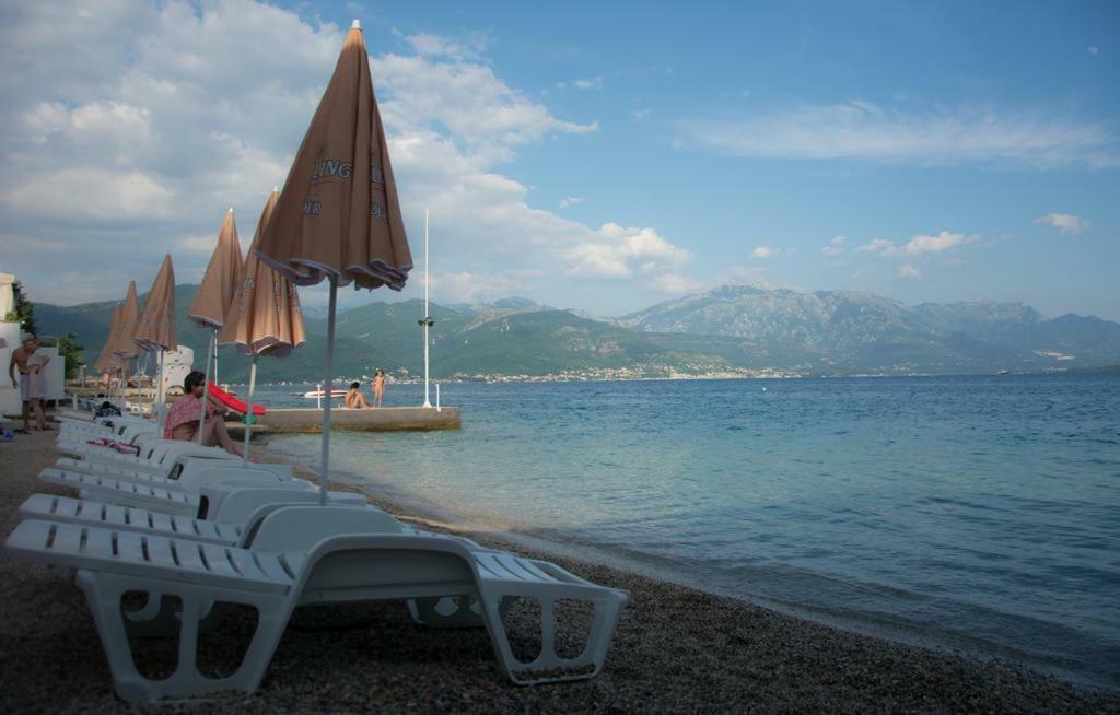 Adriadome Paradise Биела Екстериор снимка