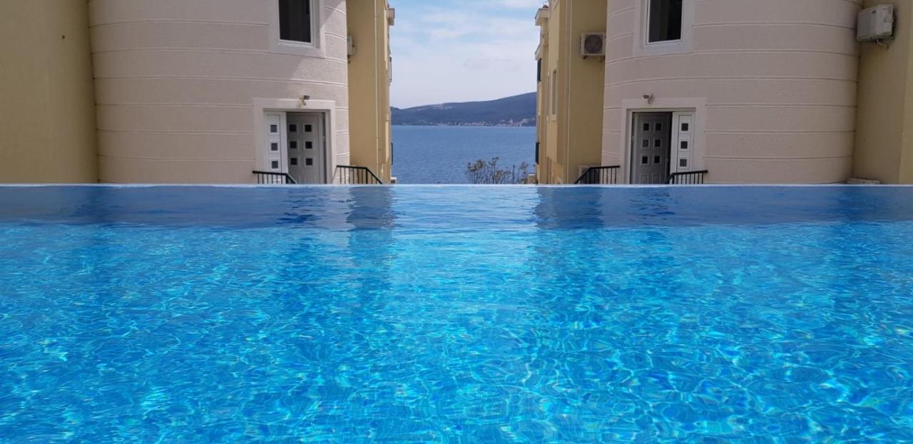 Adriadome Paradise Биела Екстериор снимка